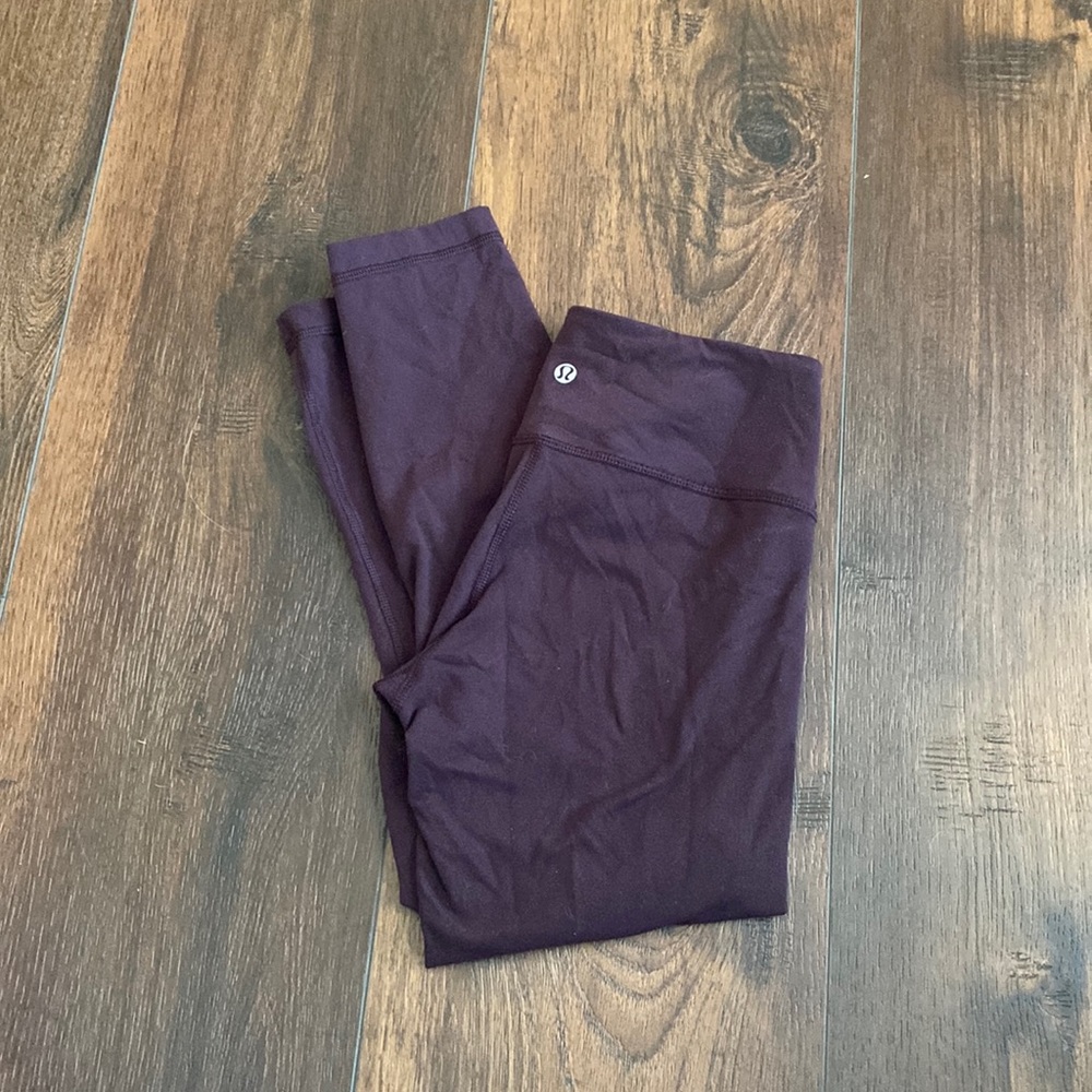 Lululemon crops